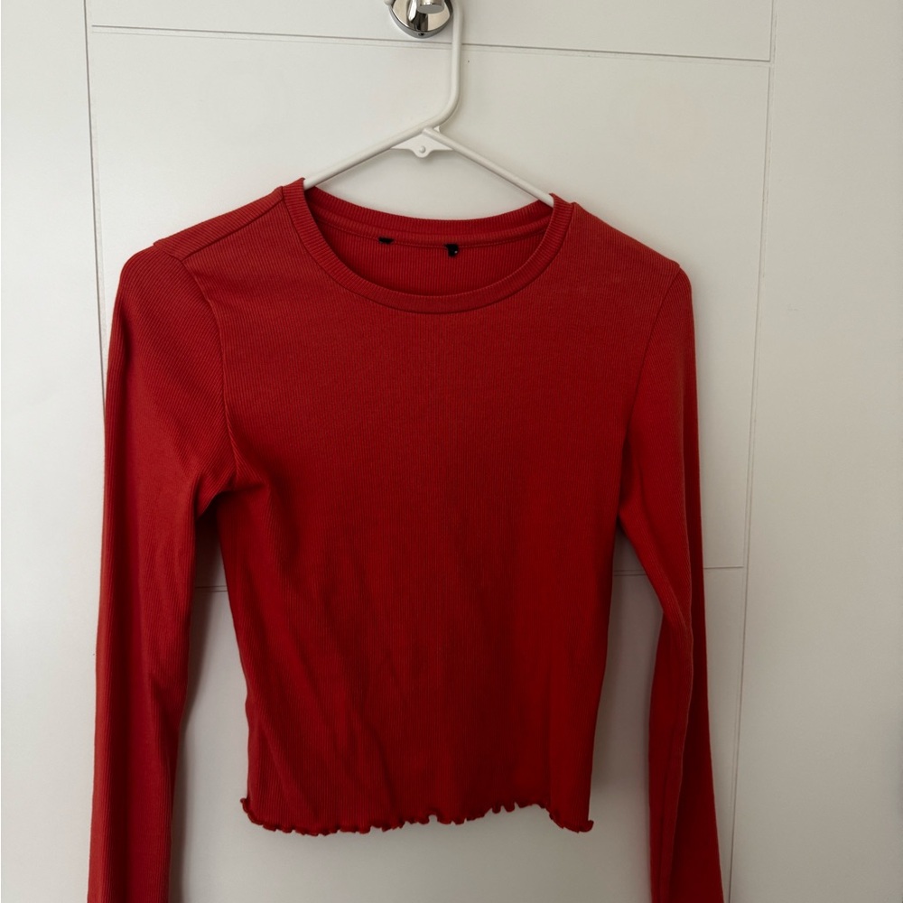 Red Fitted Crop Long Sleeve Tee